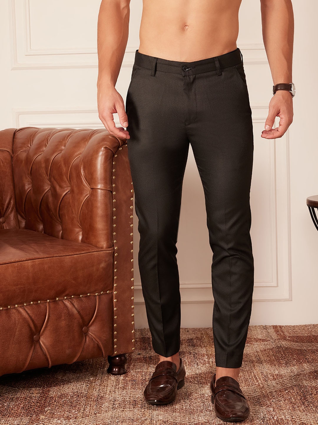 

DENNISON Men Smart Tapered Fit Mid-Rise Easy Wash Trousers, Black