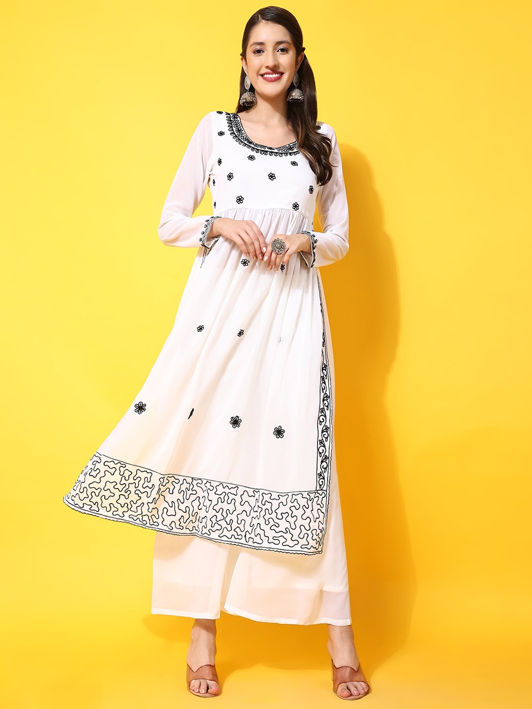 

Poshak Hub Floral Embroidered Layered Thread Work Georgette Kurta with Palazzos, Off white