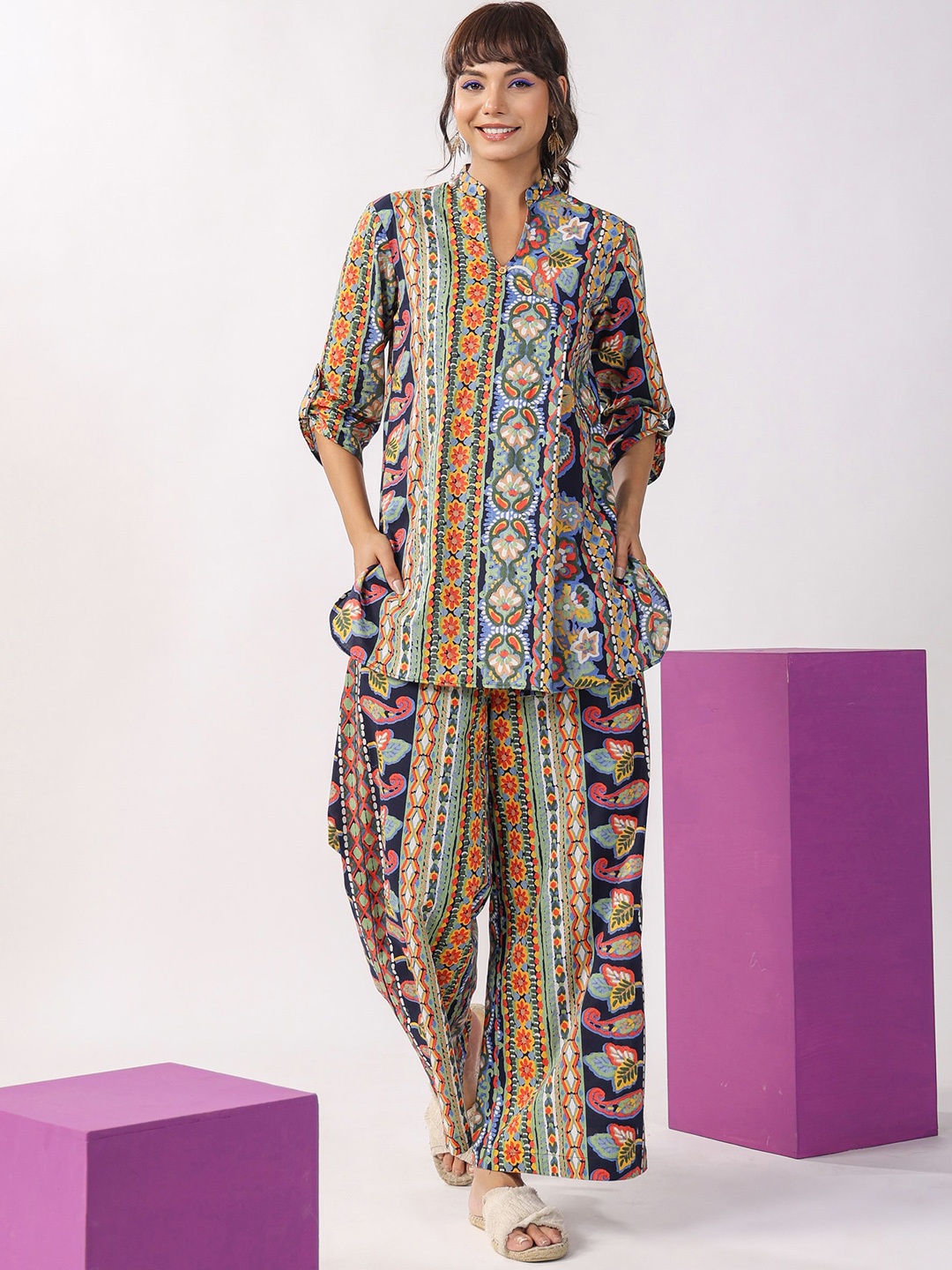 

JISORA Ethnic Motifs Printed Pure Cotton Kurti With Palazzo, Navy blue