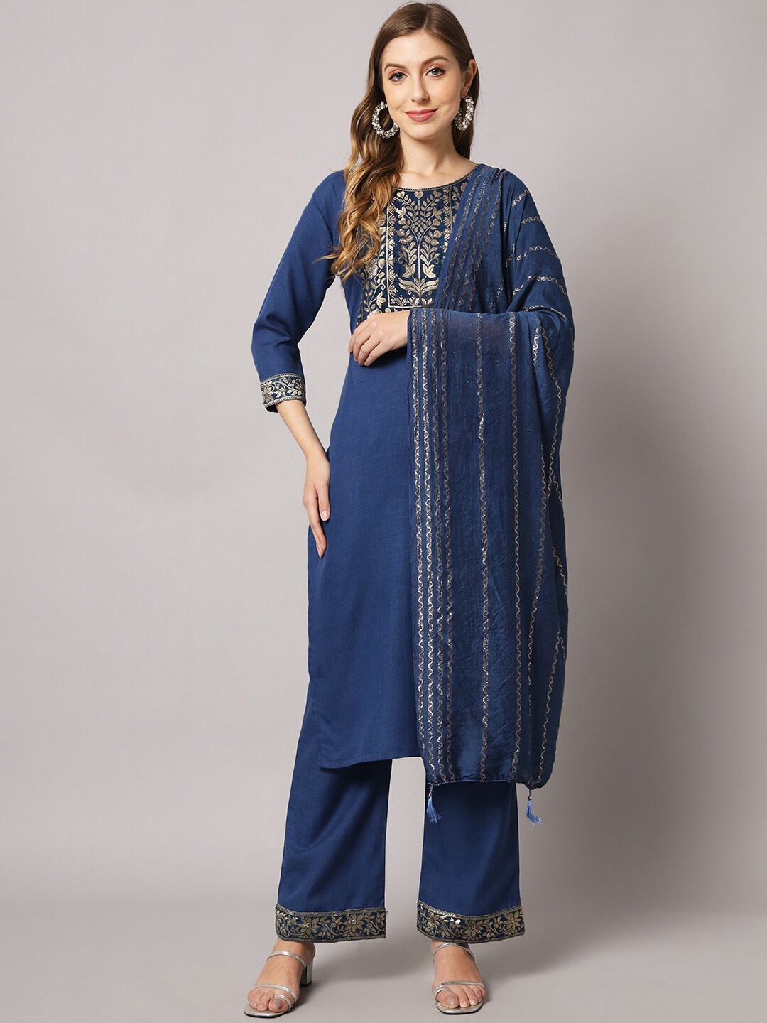 

Sun Fashion And Lifestyle Thread Work Kurta & Trousers With Duaptta, Blue