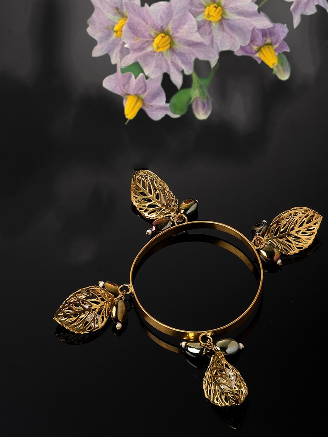 

DUGRISTYLE Gold-Plated Pearl-Beaded Bangles