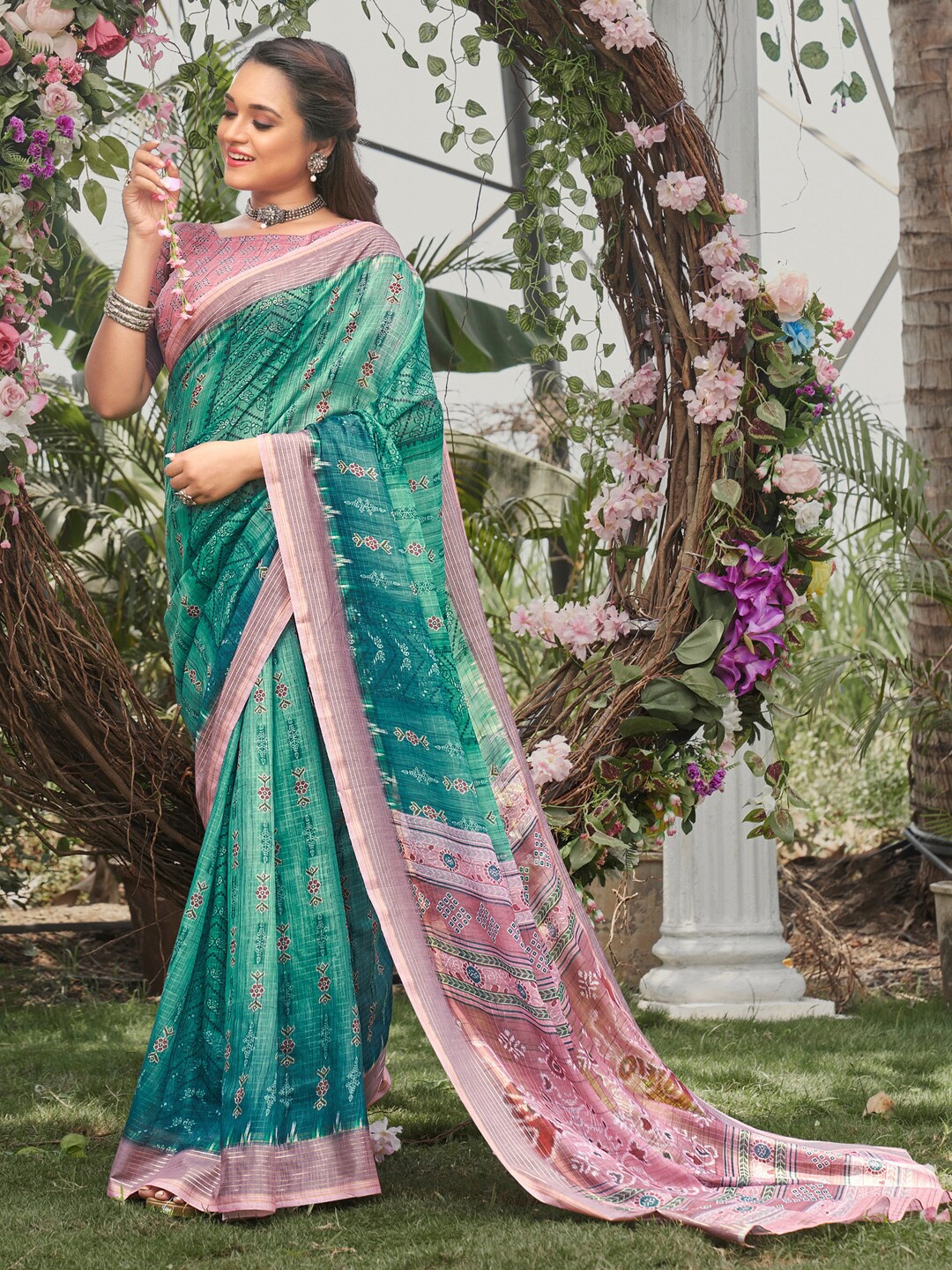 

Anouk Sea Green & Pink Ethnic Motifs Printed Pure Silk Bagru Saree