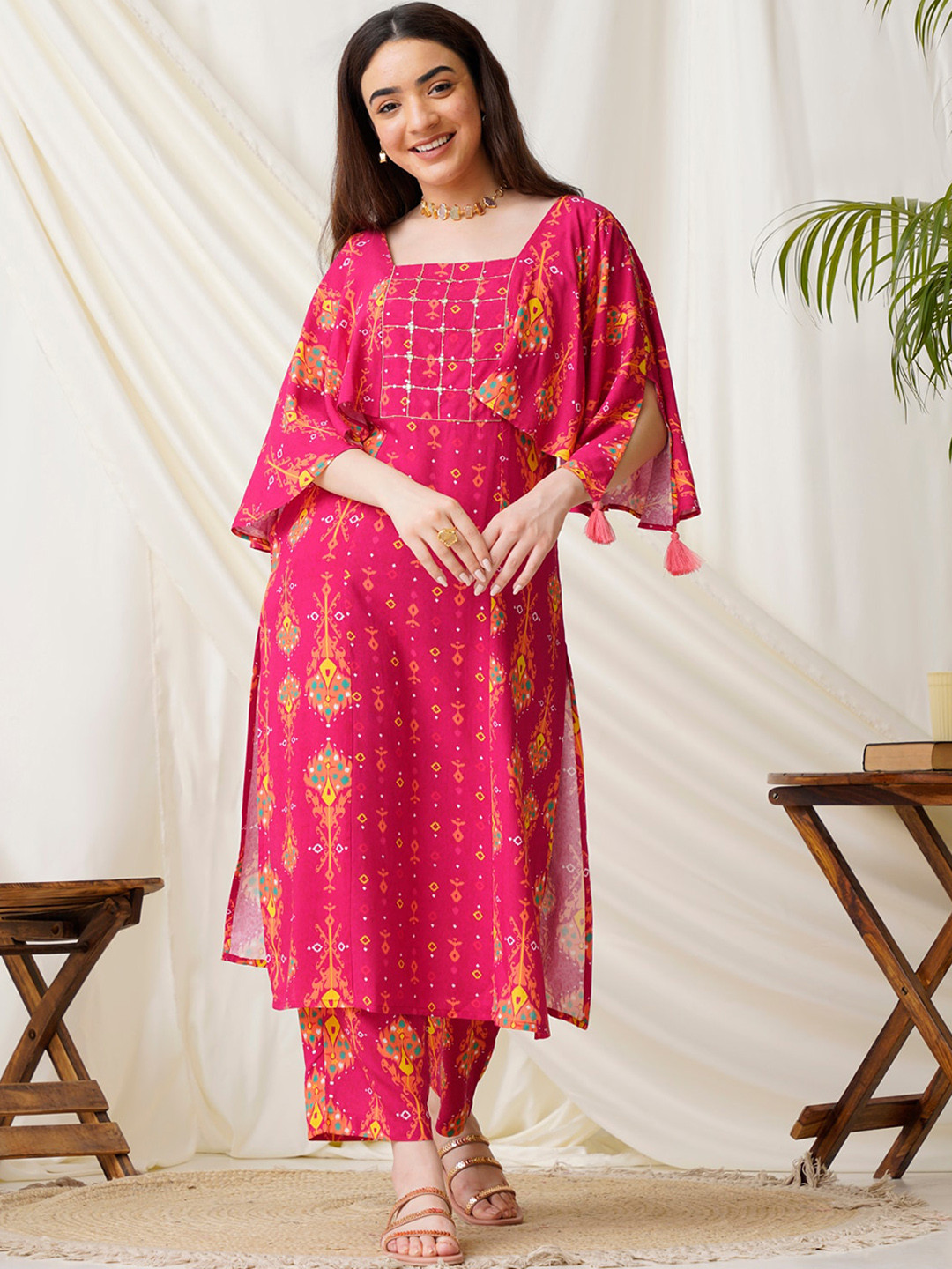

Rustorange Ethnic Motifs Printed Square Neck Flared Sleeves Straight Kurta With Trousers, Pink