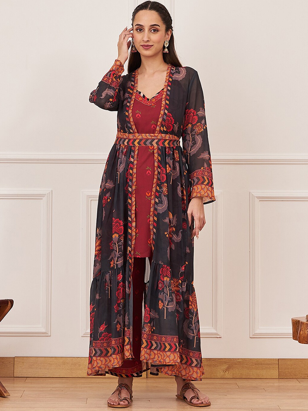 

Rustorange Printed Tunic & Trousers With Shrug, Maroon