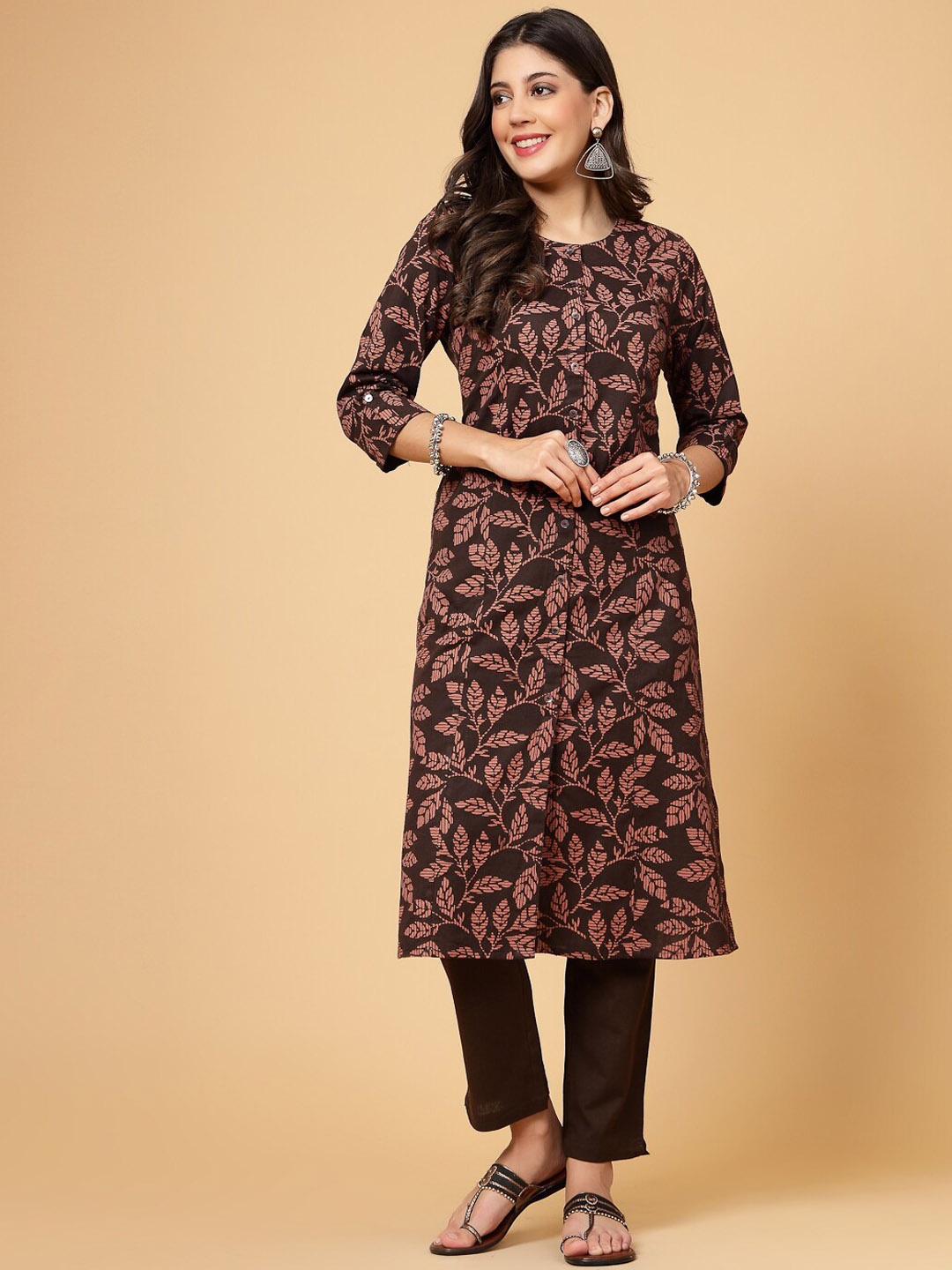 Pistaa Floral Printed Round Neck Pure Cotton Straight Kurta, Brown