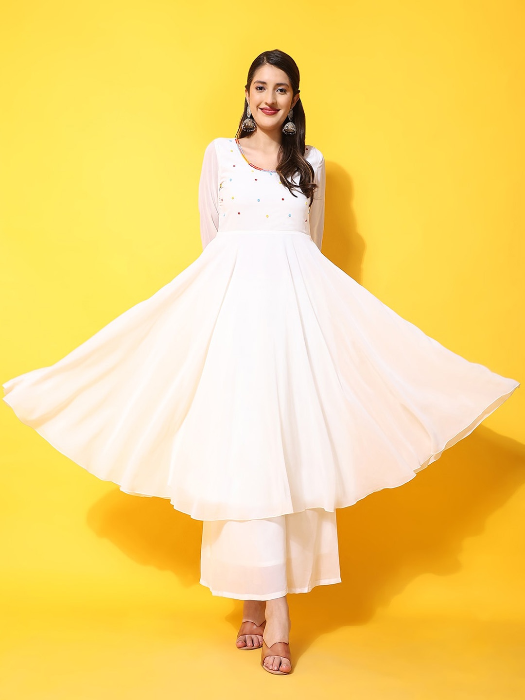 

Poshak Hub Embroidered Round Neck Long Sleeve Pleated Anarkali Kurta, Off white