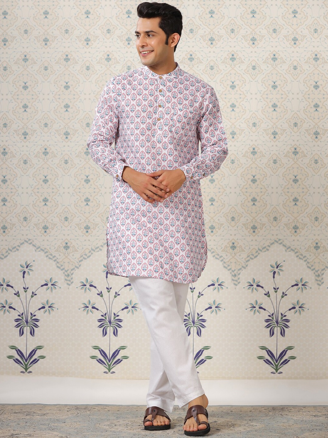 

Ode by House of Pataudi Floral Printed Mandarin Collar Kurta, White