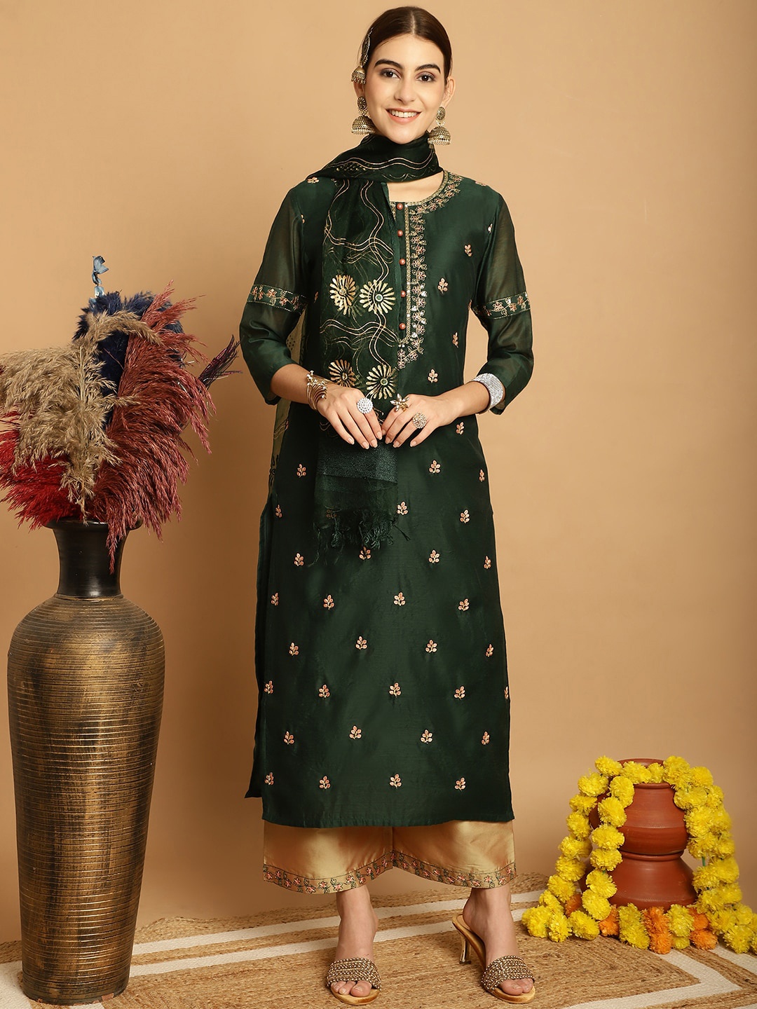 

Tulsattva Floral Embroidered Regular Sequined Kurta With Palazzos & Dupatta, Green