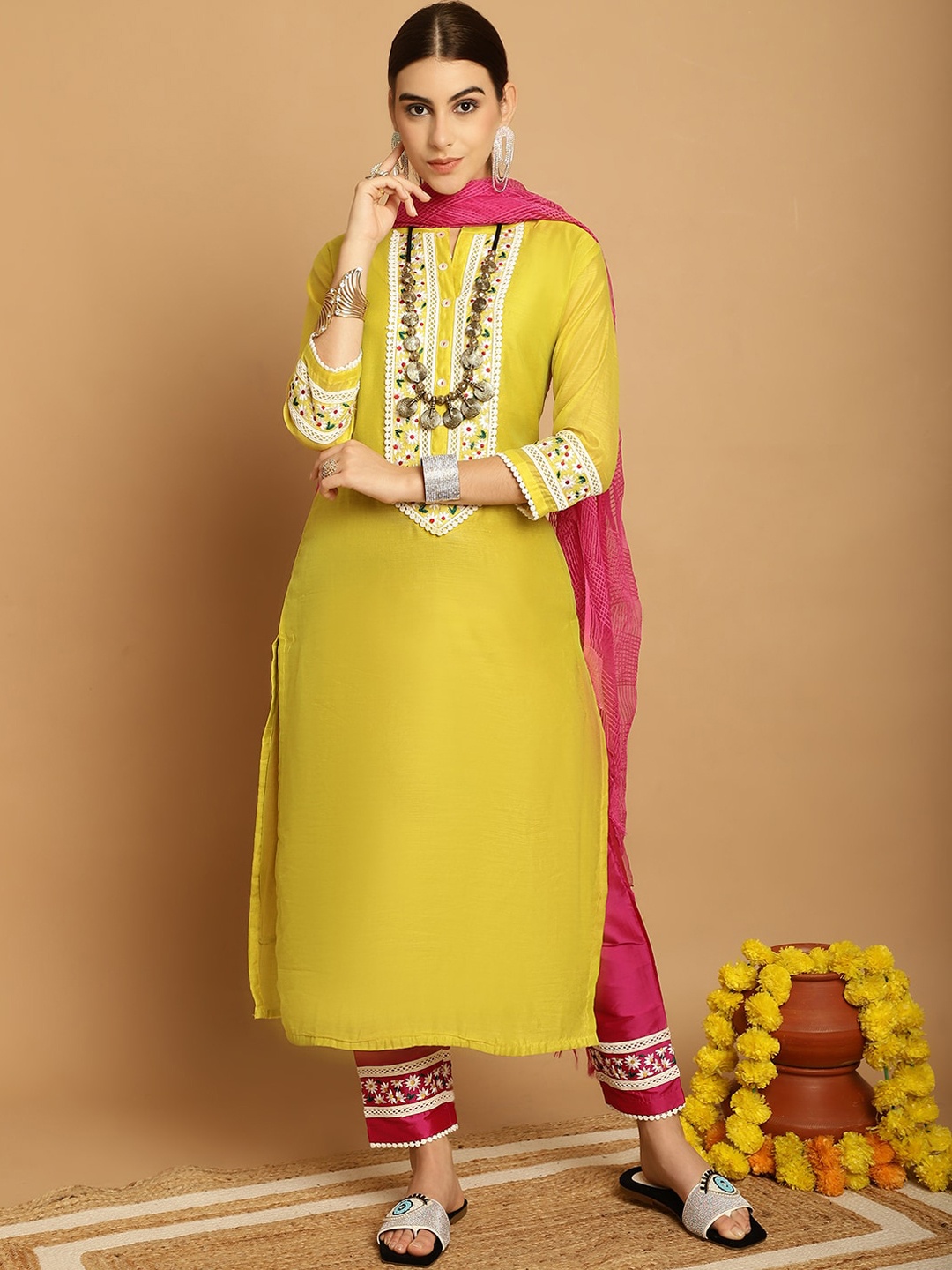 

Tulsattva Floral Yoke Design Regular Thread Work Kurta With Trousers & Dupatta, Yellow