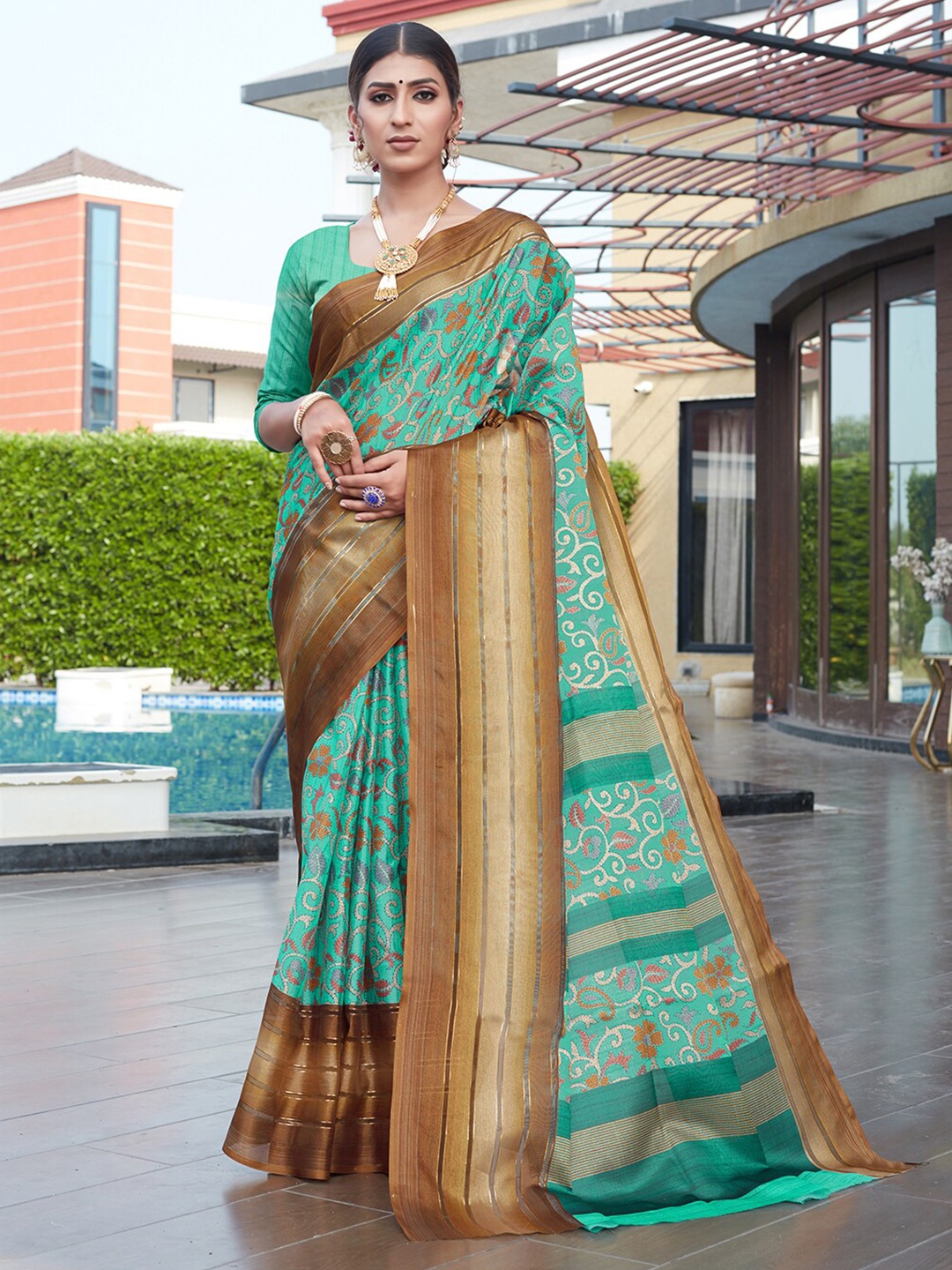 

Pisara Floral Printed Silk Cotton Saree, Turquoise blue