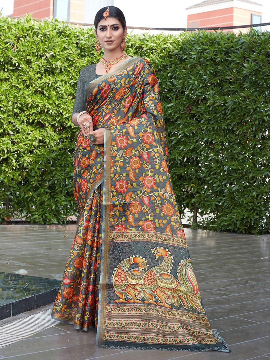 

Pisara Floral Printed Zari Silk Cotton Saree, Grey
