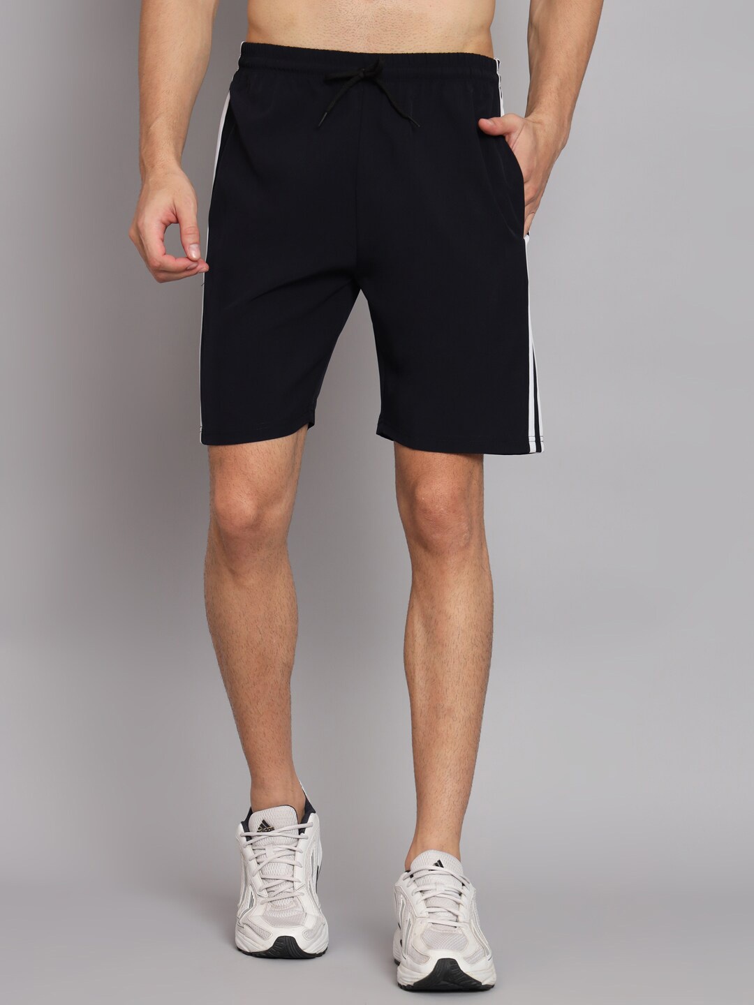 

GLITO Men Mid-Rise Sports Shorts, Navy blue