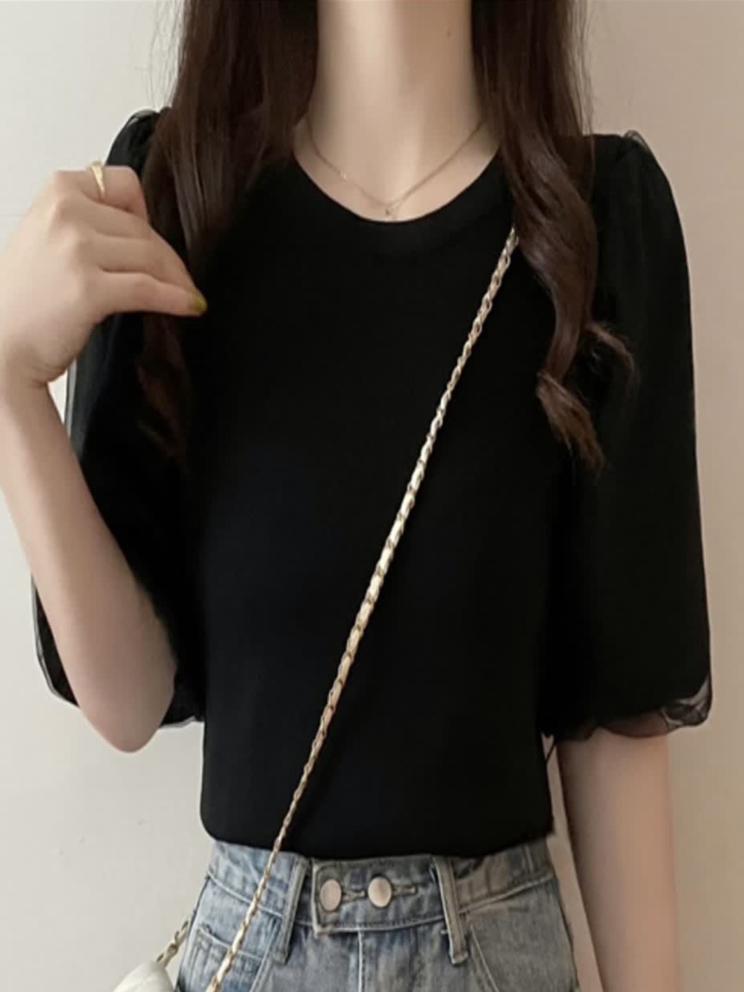 

LULU & SKY Puffed Sleeve Top, Black
