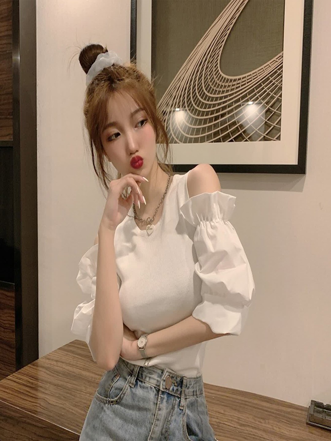 

LULU & SKY Cold-Shoulder Sleeves Top, White