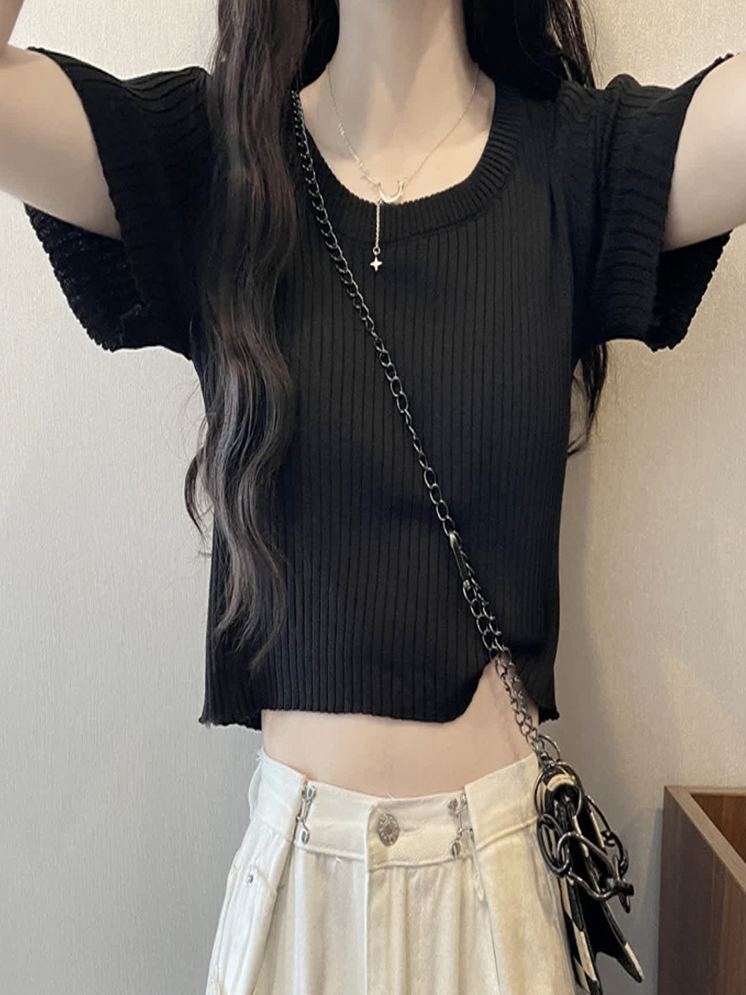 

LULU & SKY Ribbed Crop Top, Black