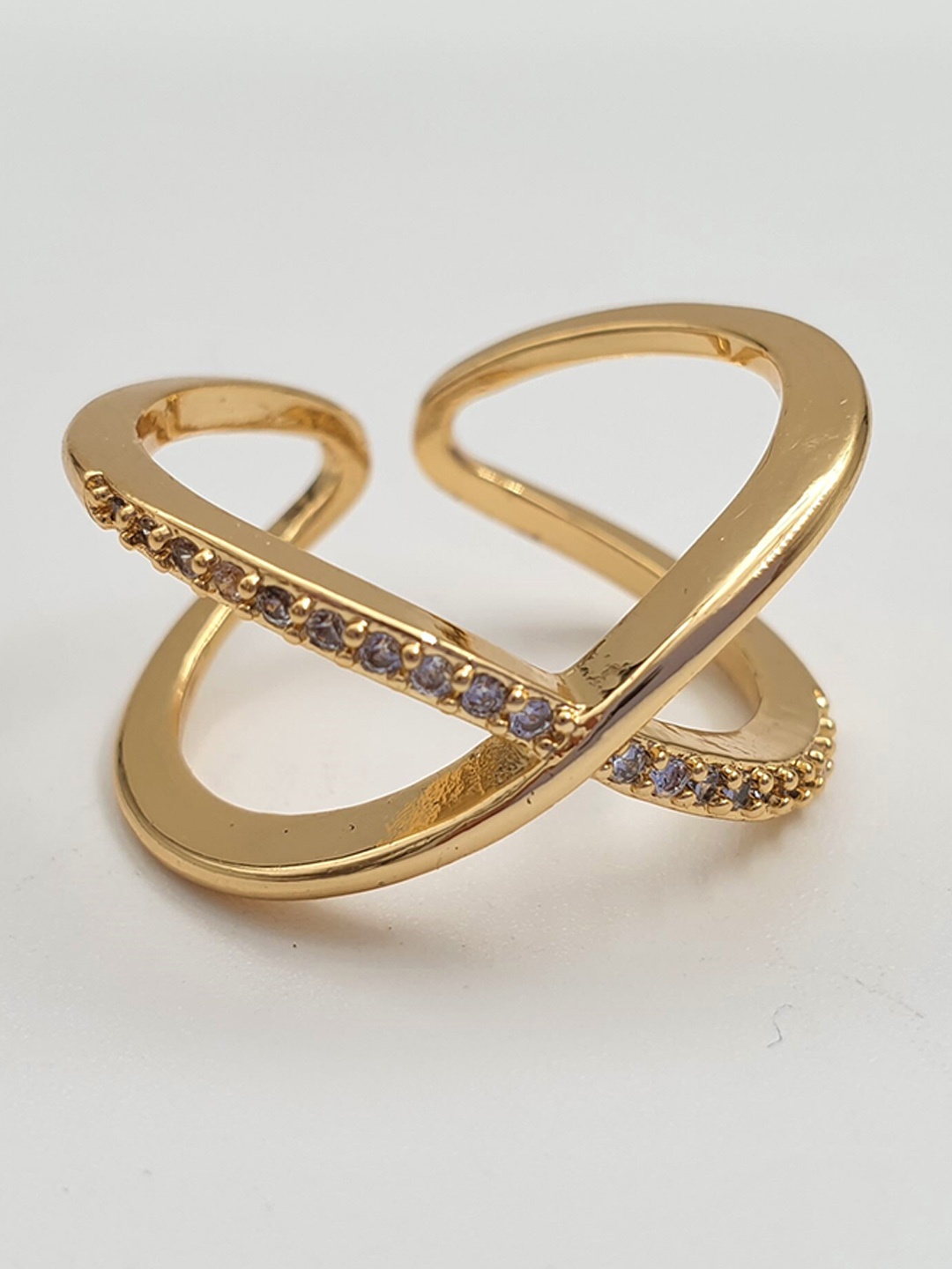 

ISHKAARA Stainless Steel Gold Plated Stone Studded Criss Cross Finger Ring