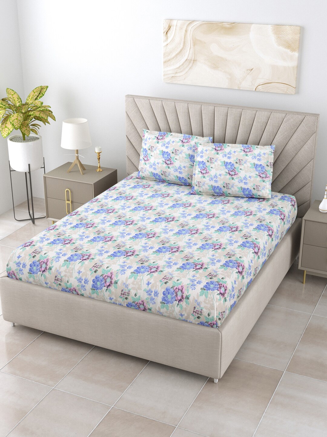

BOMBAY DYEING Florentine Blue & Green Floral Cotton 144 TC King Bedsheet & 2 Pillow Covers