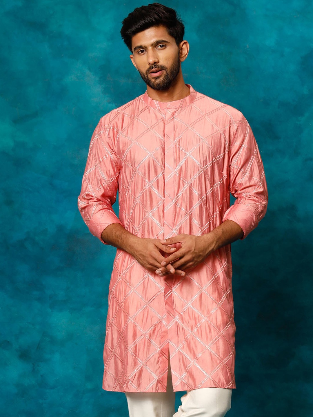 

VASTRAMAY Sequinned Embellished Straight Kurta, Pink