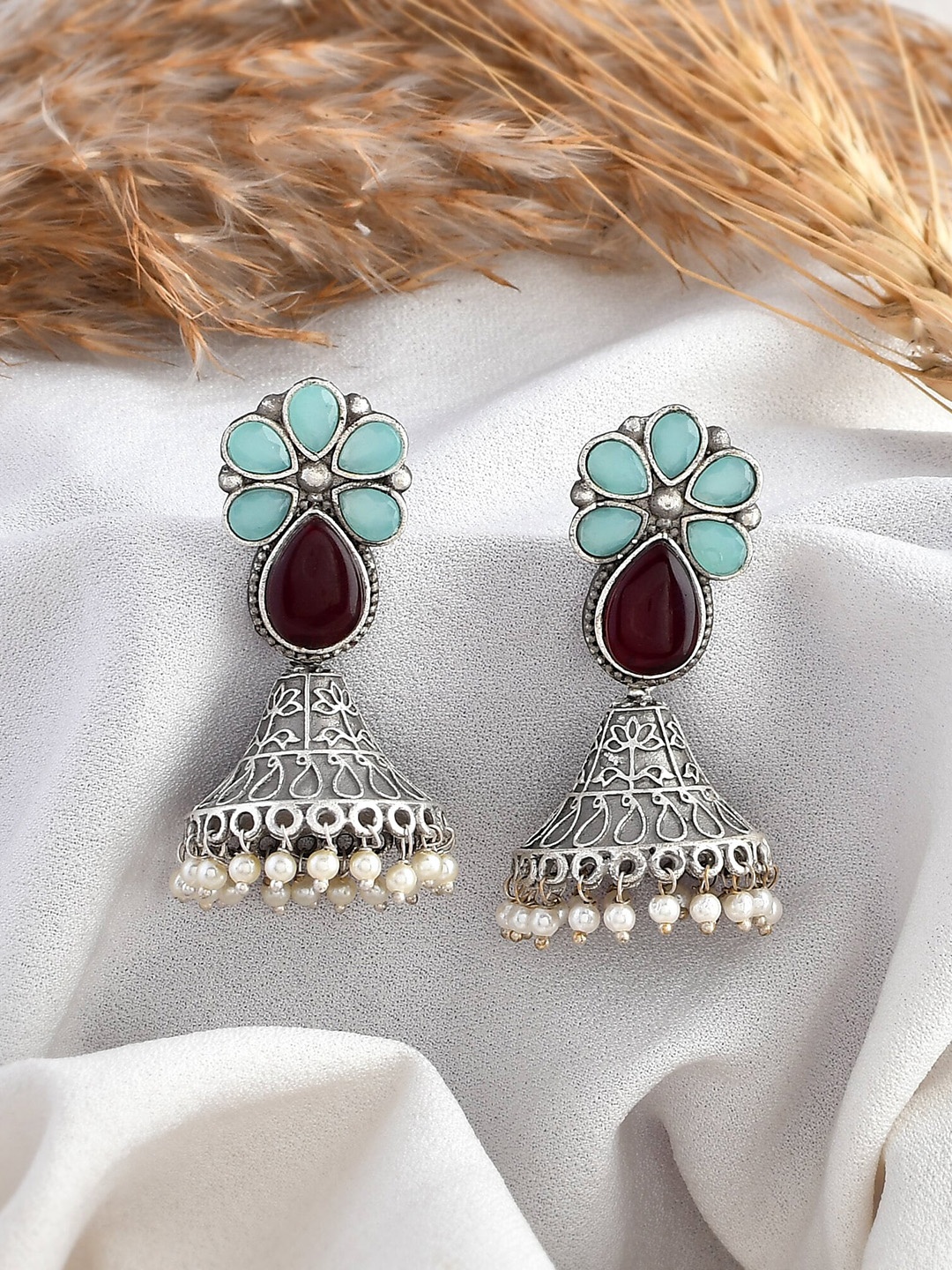 

DASTOOR Silver-Plated Contemporary Oxodise Jhumkas