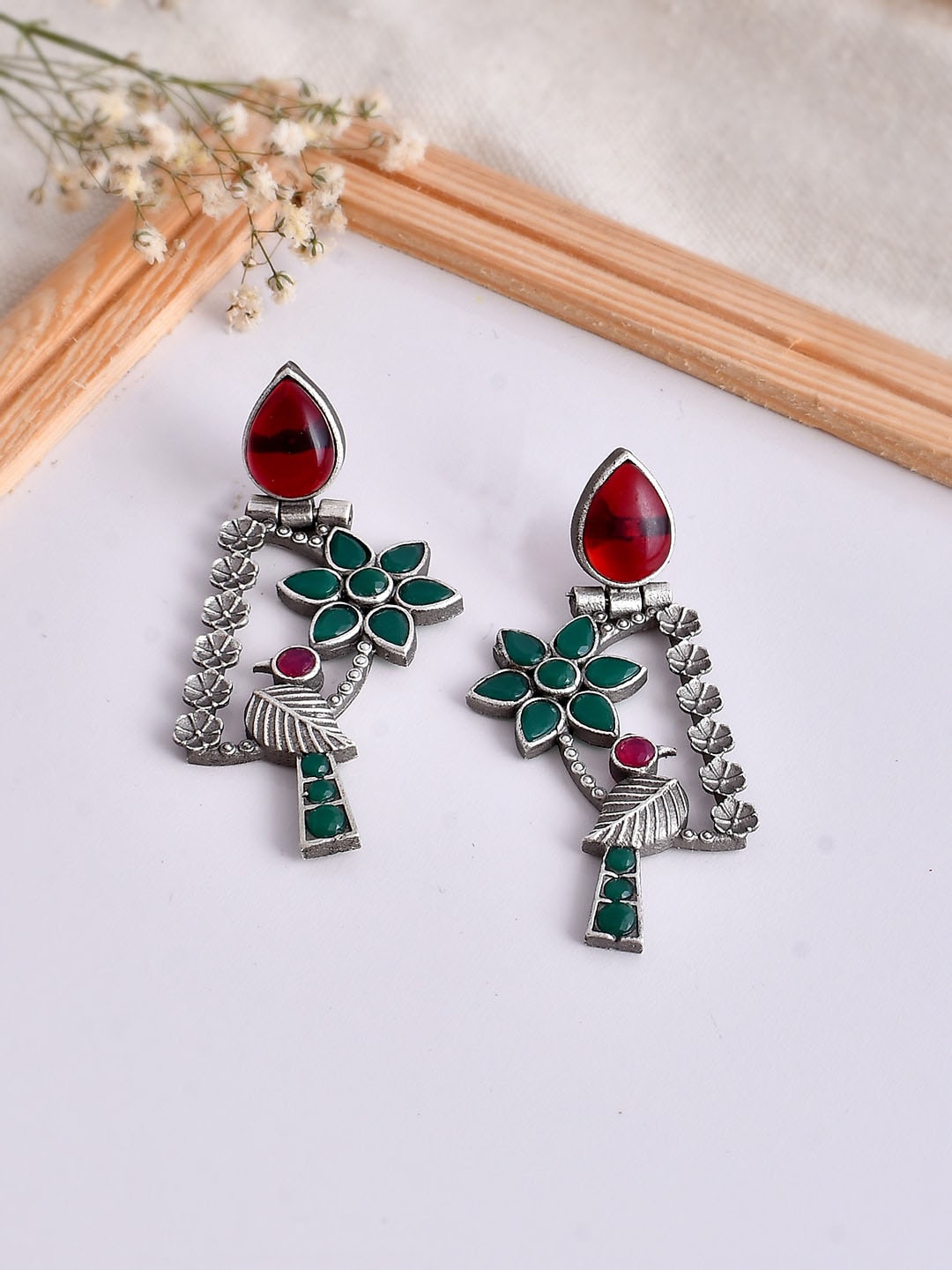 

DASTOOR Silver-Plated Contemporary Stone Studded Drop Earrings