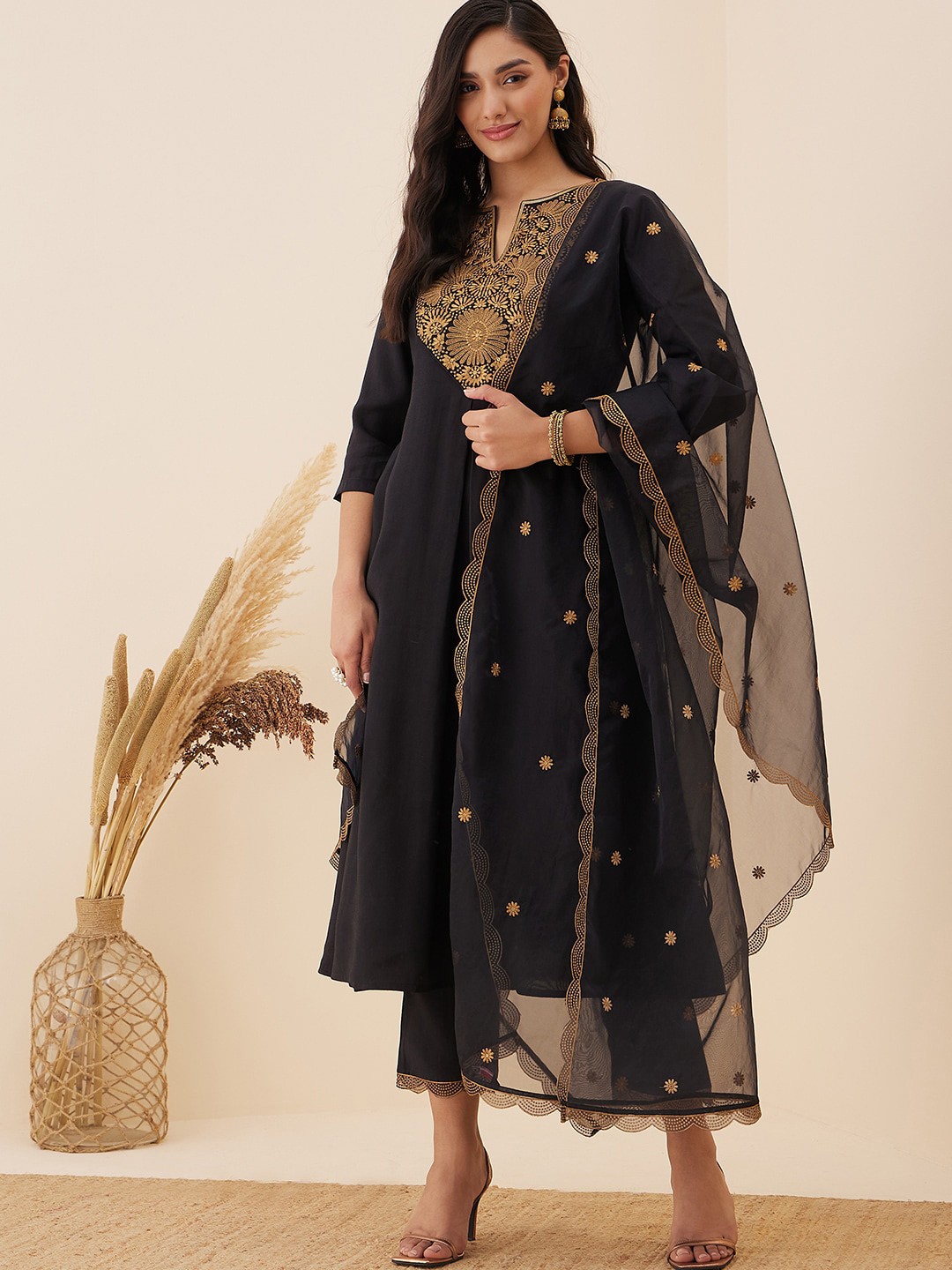 

Inddus Floral Yoke Design Regular Chanderi Cotton Kurta With Trousers & Dupatta, Black