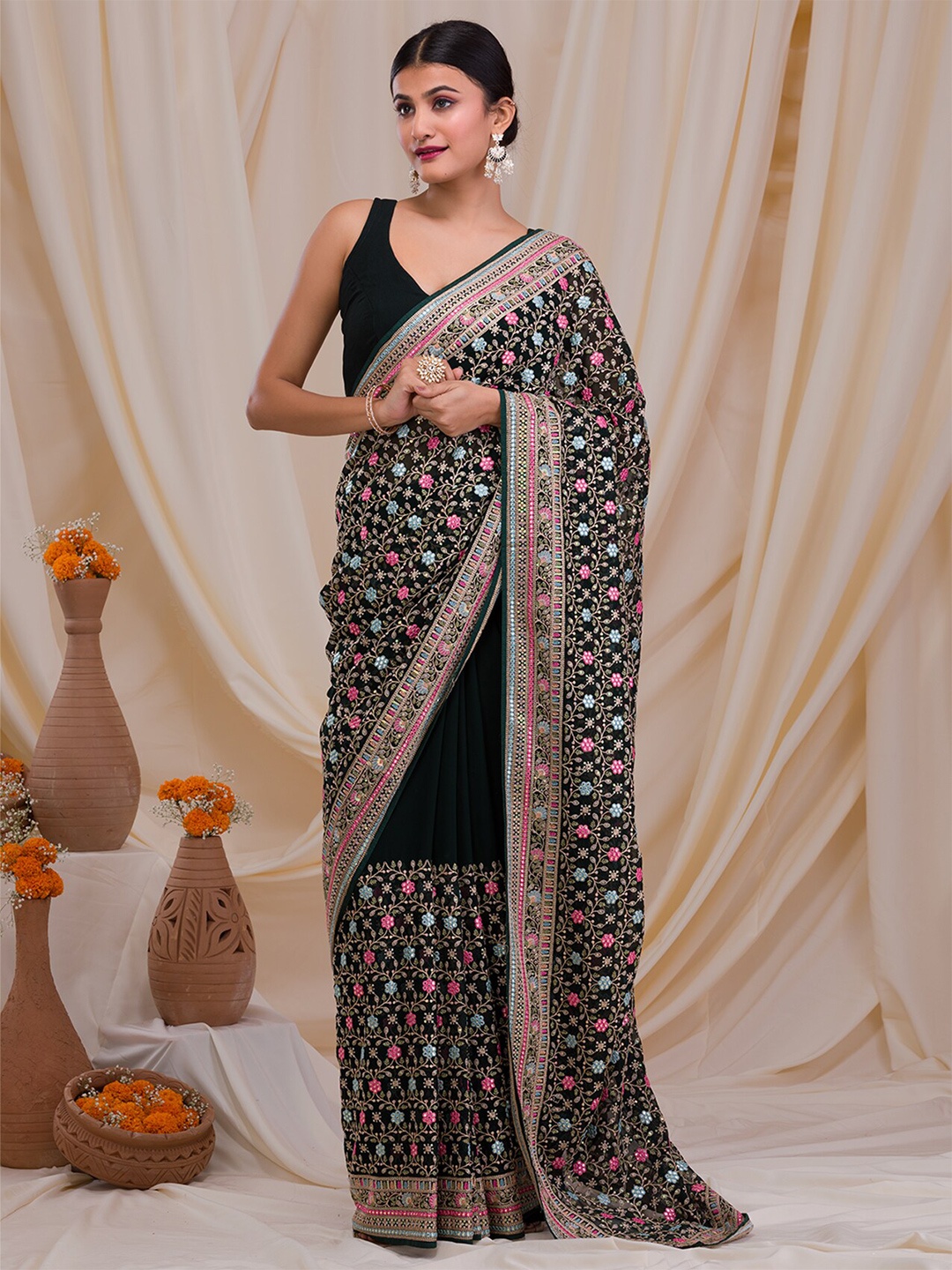 

Koskii Floral Embroidered Georgette Saree, Green