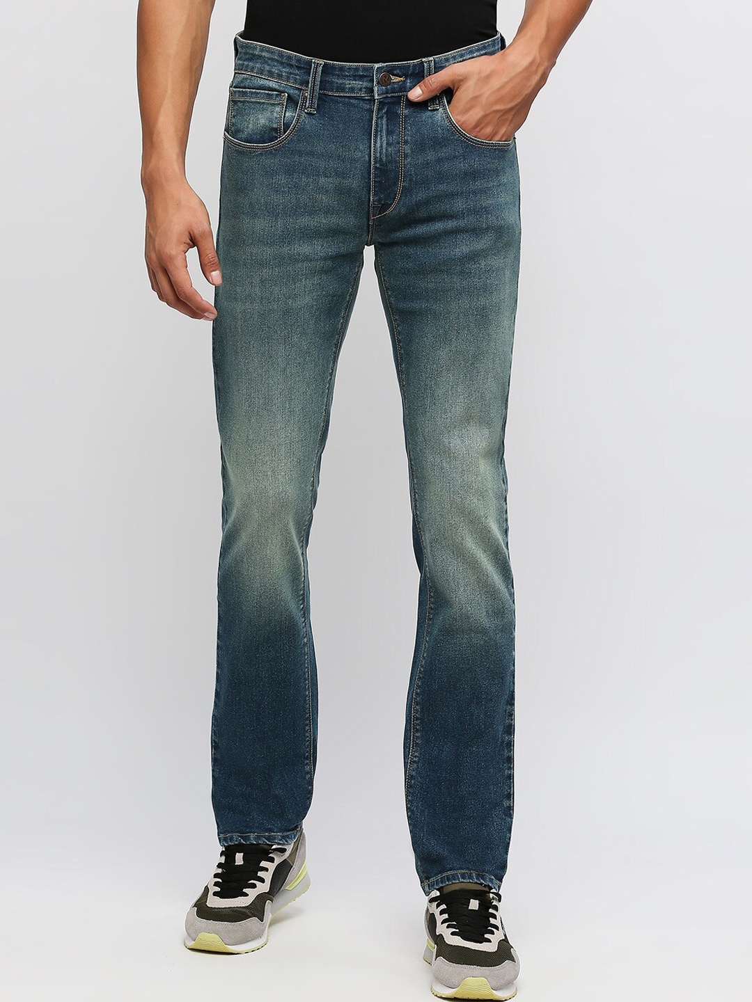 

Pepe Jeans Men Blue Slim Fit Low Distress Stretchable Jeans