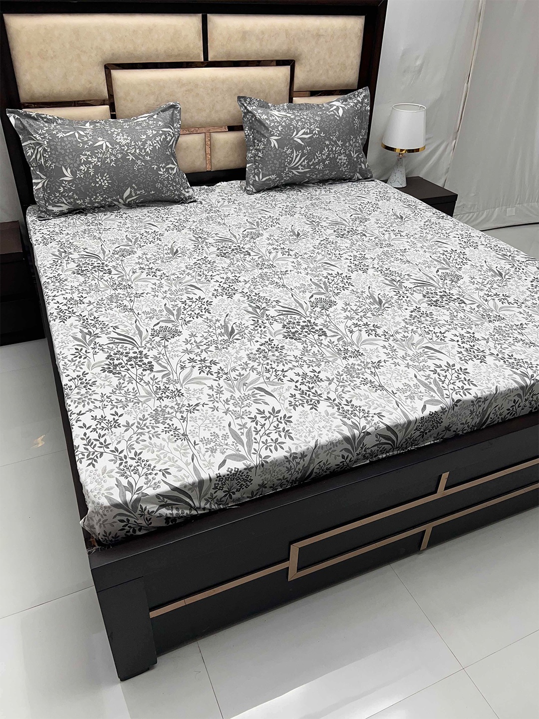 

Pure Decor Sapphire Grey Floral Pure Cotton 330 TC Fitted King Bedsheet With Pillow Covers