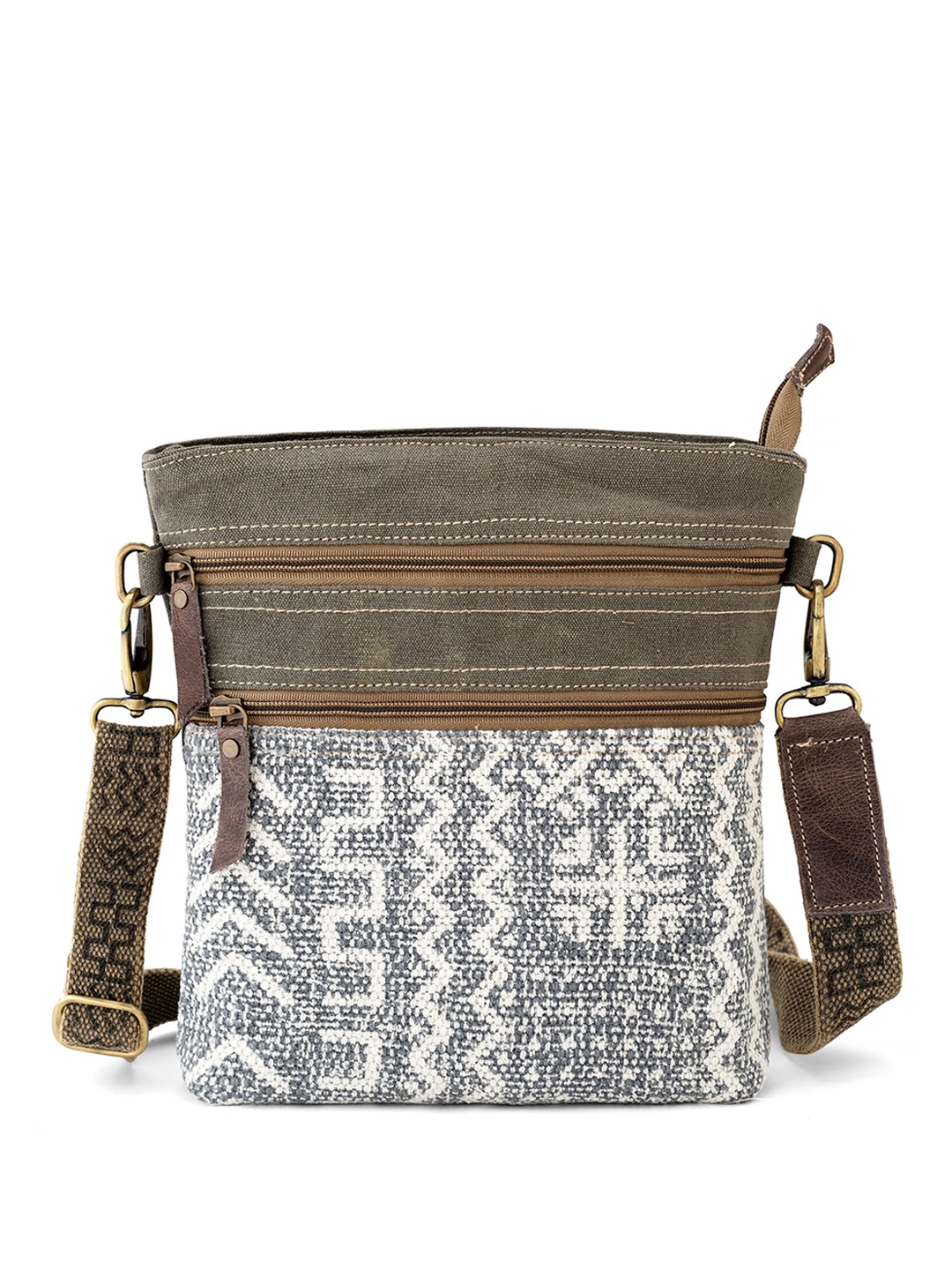 

Goatter Textured Structured Sling Bag, White