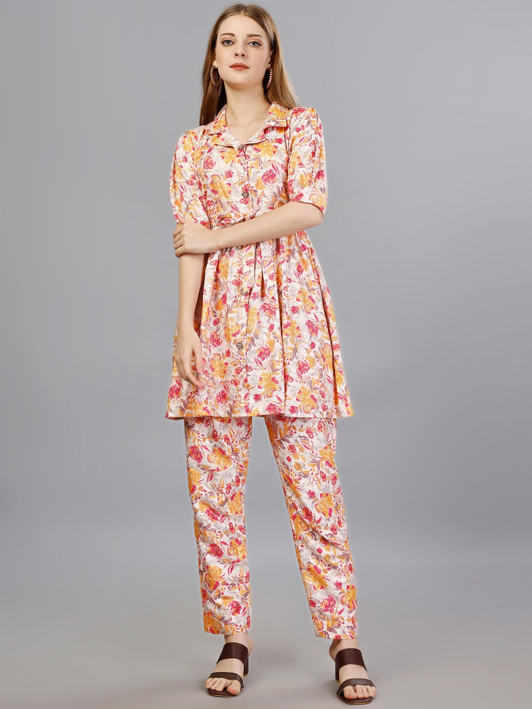 

UDBHAV TEXTILE Floral Printed Tunic With Trousers Co-Ords, Orange