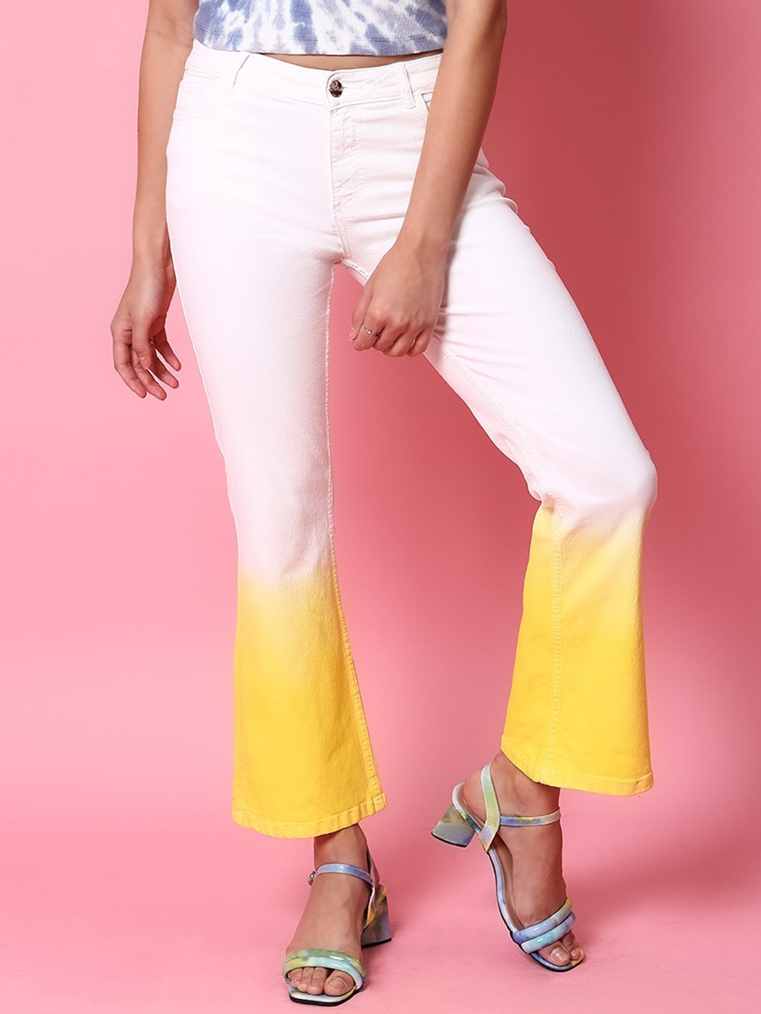 

Freehand by The Indian Garage Co Women White Bootcut Clean look Dyed Stretchable Jeans