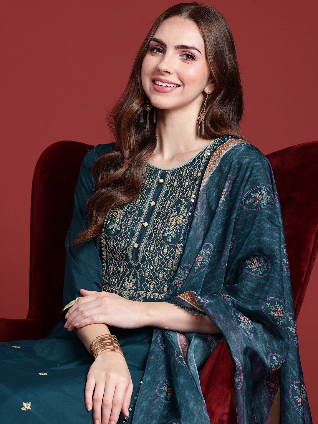 

Anouk Women Floral Embroidered Regular Sequinned Kurta with Trousers & Dupatta, Teal