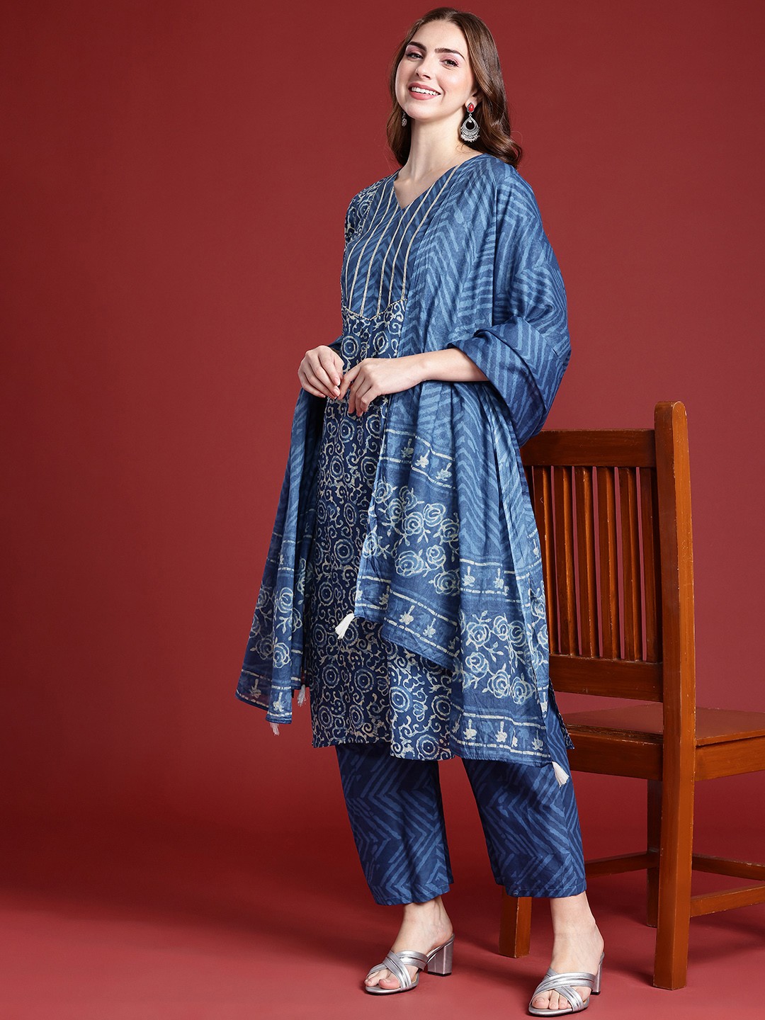 

Anouk Women Ethnic Motifs Printed Gotta Patti Kurta with Trousers & With Dupatta, Blue