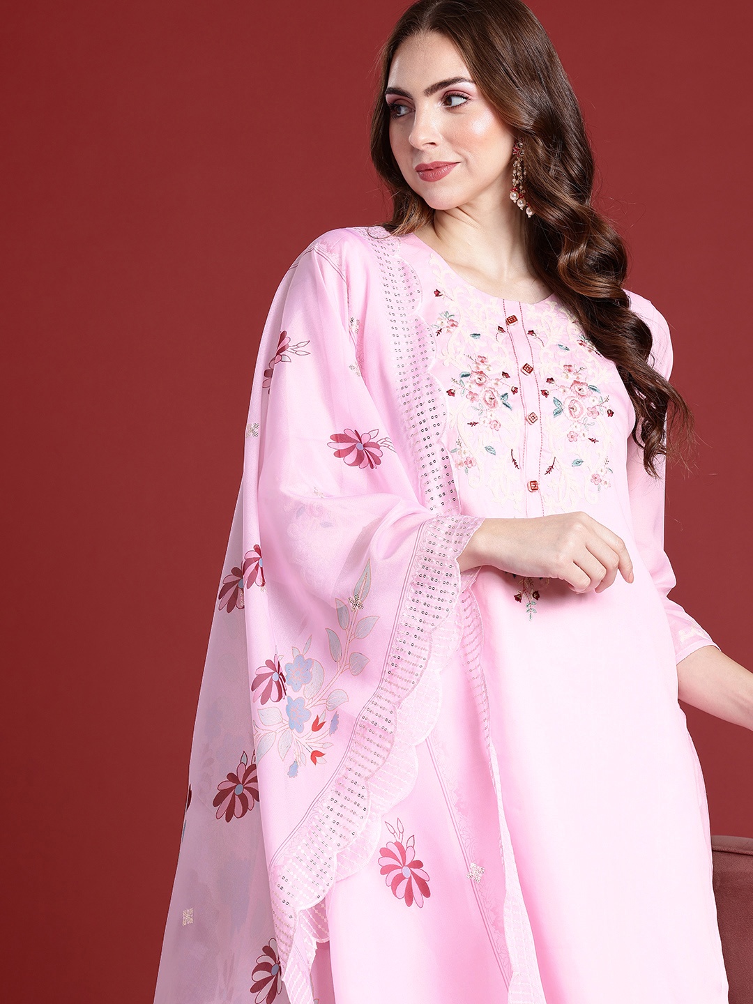 

Anouk Women Floral Embroidered Regular Sequinned Kurta with Trousers & With Dupatta, Pink