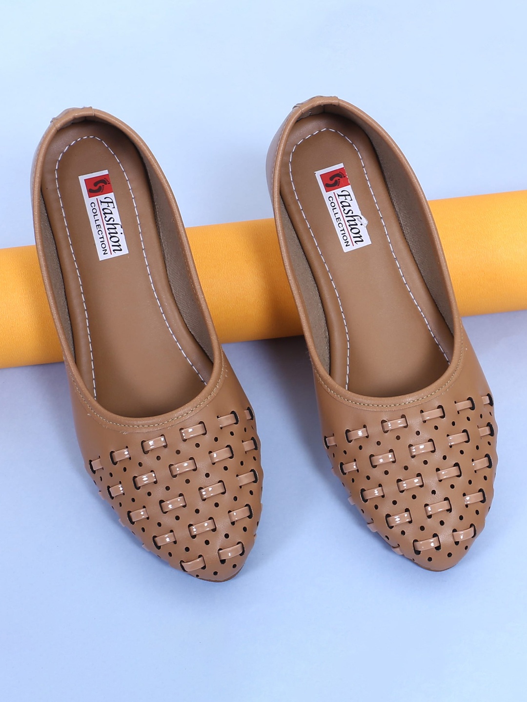 

Ravis Perforated Round Toe Ballerinas, Beige
