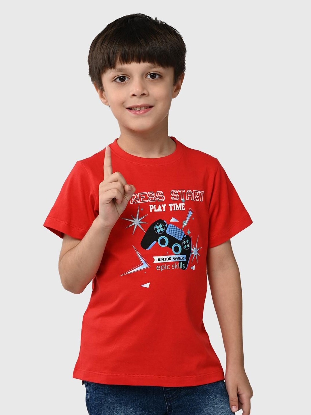 

UrbanMark Boys Red & Black Graphic Printed Pure Cotton Casual T-Shirt