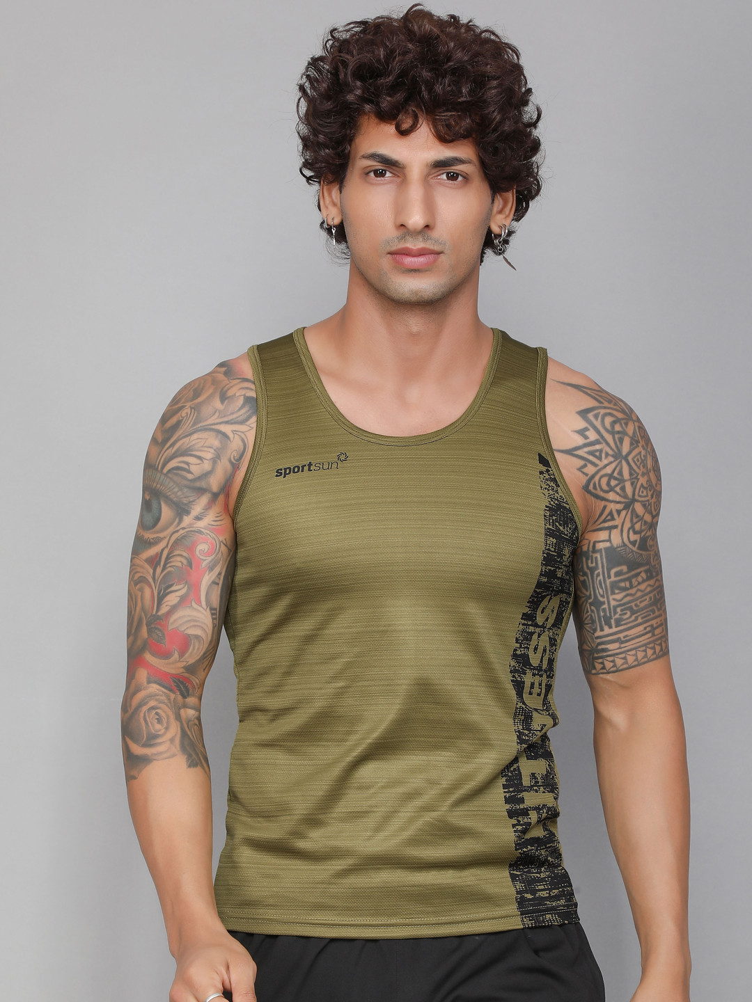 

SPORT SUN Round Neck Sleevesless Anti-Odour Sports Gym Vest, Olive