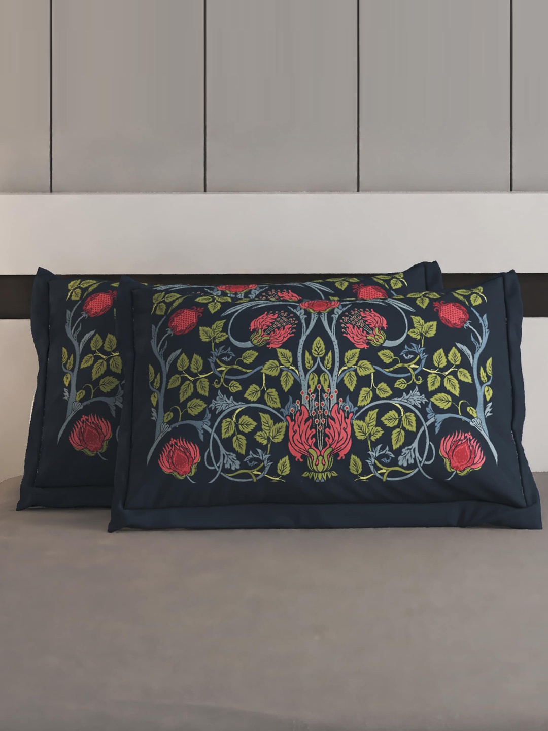 

Home Centre Feslix Oxalis Blue & Green 2 Pieces Printed Cotton Pillow Covers