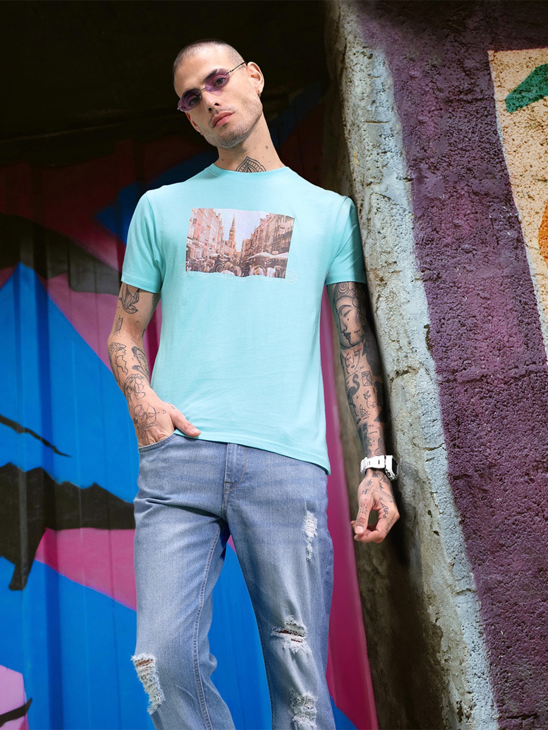 

HERE&NOW Men Graphic Printed Pure Cotton T-shirt, Blue