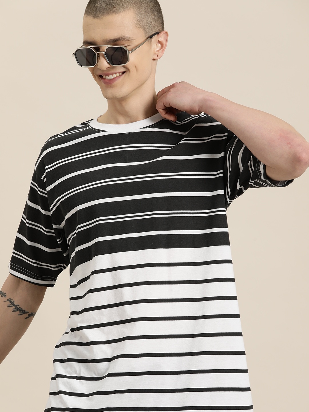 

HERE&NOW Men Striped T-shirt, White