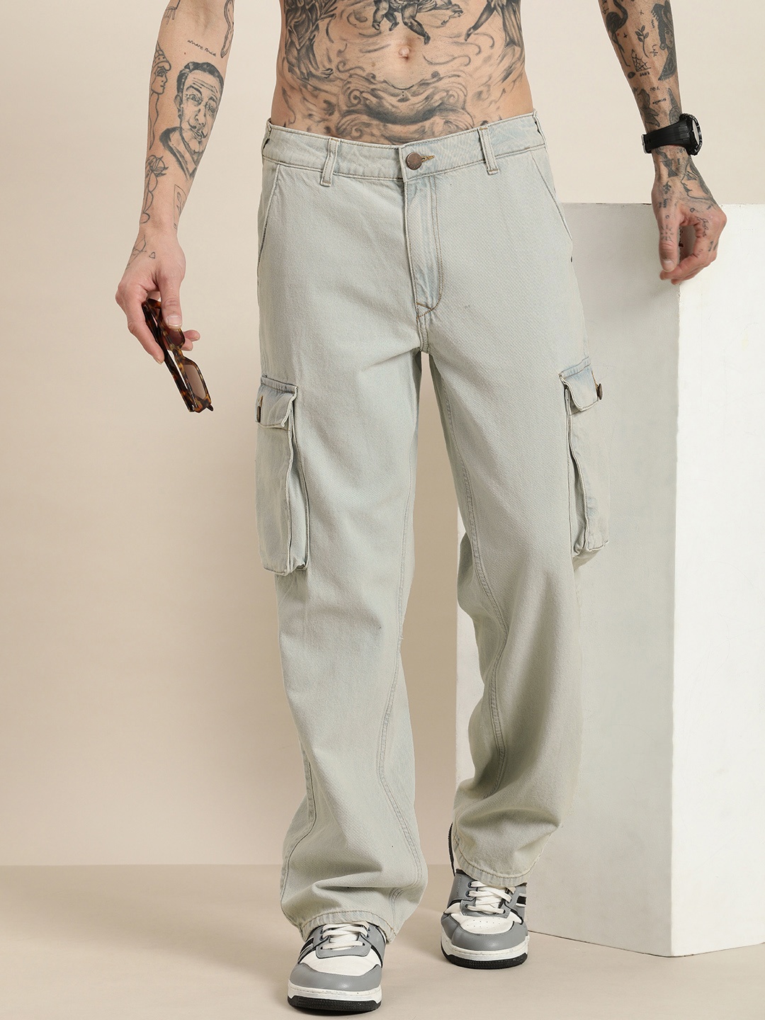 

HERE&NOW Men Relaxed Cargo Fit Pure Cotton Heavy Fade Non-Stretchable Jeans, Blue