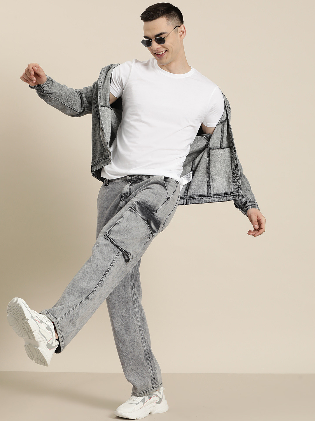 

HERE&NOW Men Relaxed Fit Cargo Jeans, Grey