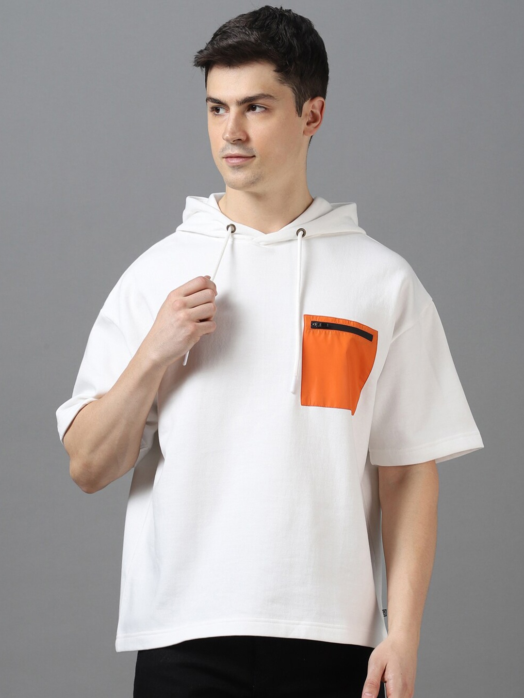 

Urbano Fashion Men Solid Pockets Oversized Hooded Sweatshirt, White
