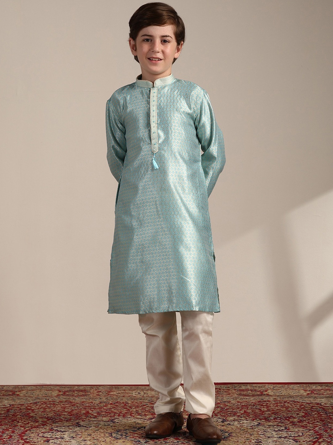 

Manyavar Boys Paisley Woven Design Regular Kurta with Pyjama, Green