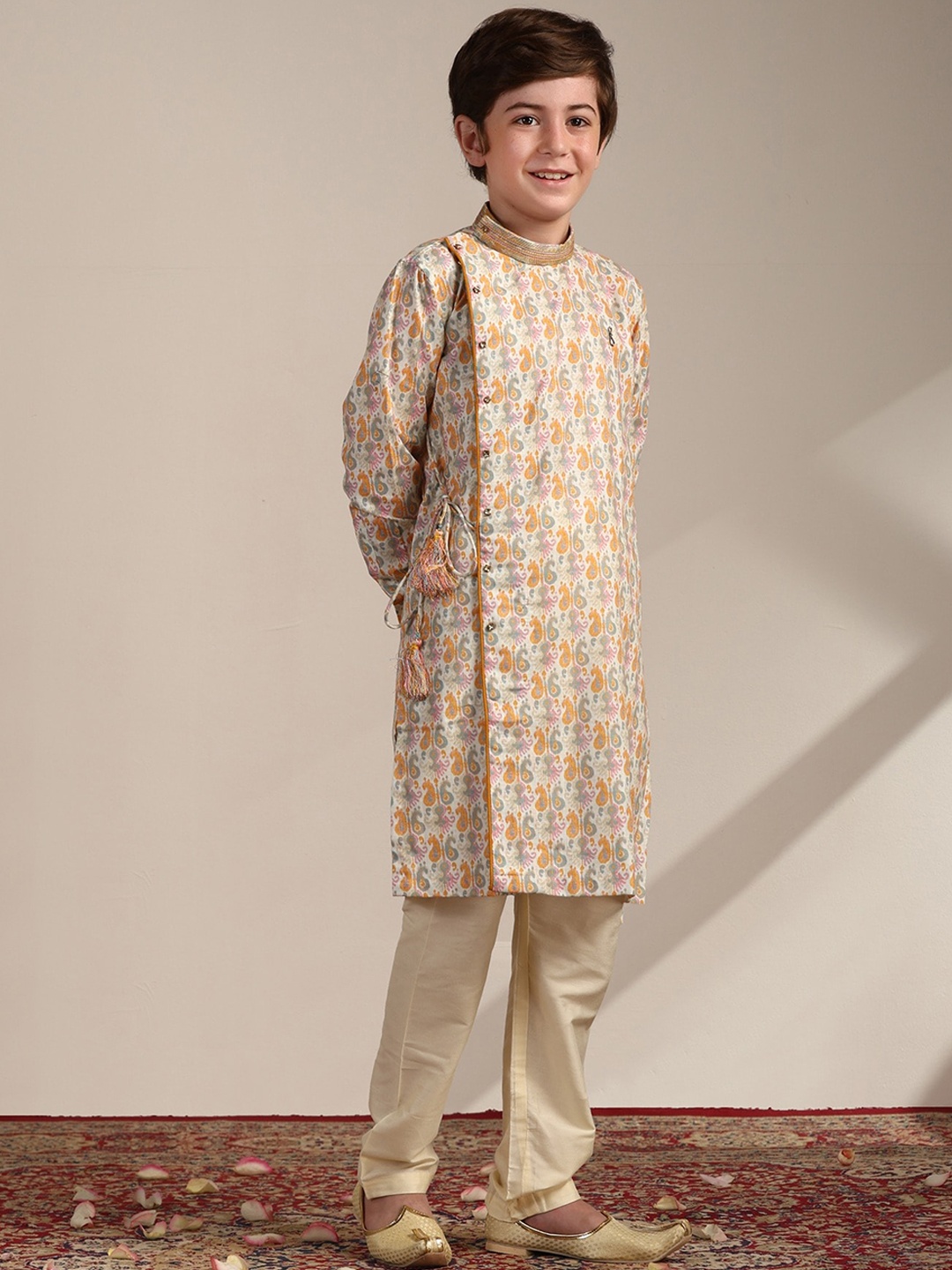 

Manyavar Boys Paisley Printed Regular Kurta with Pyjamas, Beige