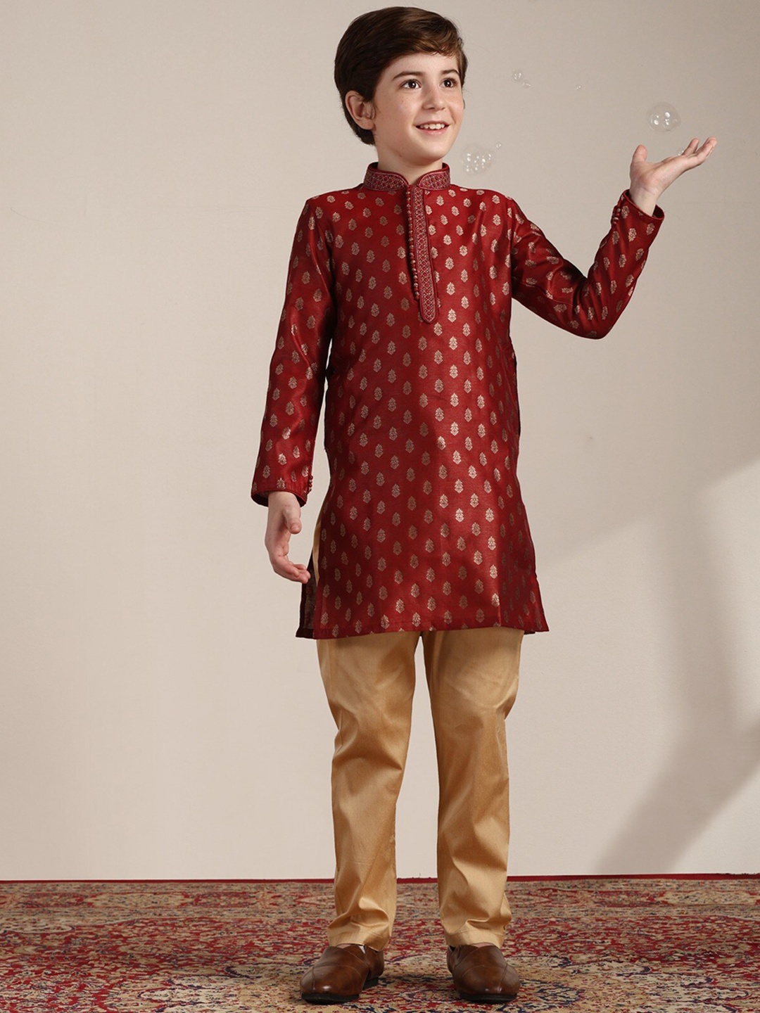 

Manyavar Boys Woven Design Mandarin Collar Kurta with Pyjamas, Maroon