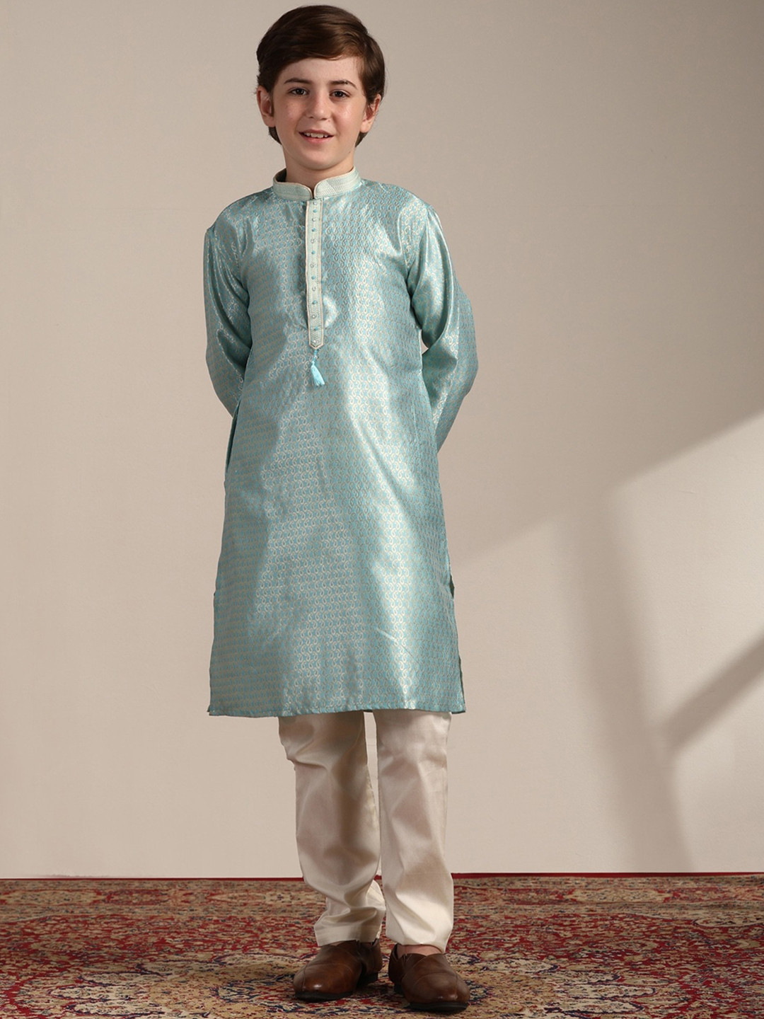

Manyavar Boys Paisley Woven Design Mandarin Collar Kurta With Pyjamas, Green