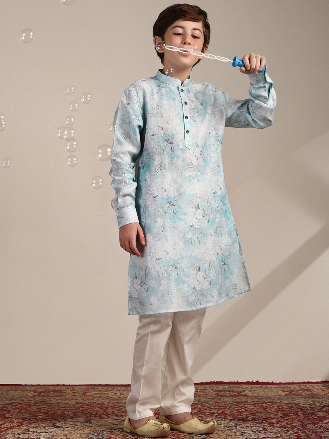 

Manyavar Boys Floral Printed Mandarin Collar Kurta with Pyjamas, Green