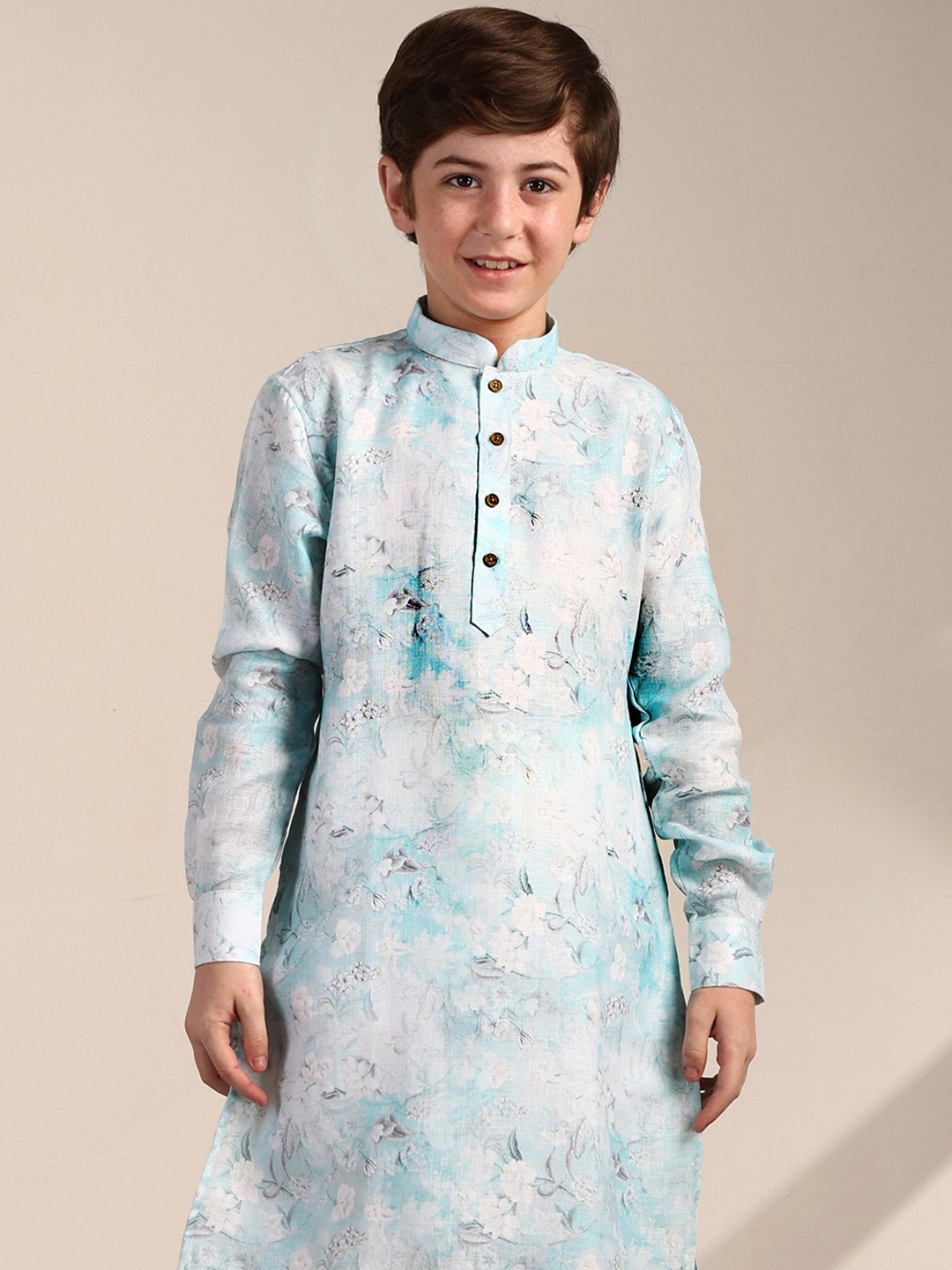 

Manyavar Boys Floral Printed Mandarin Collar Kurta with Pyjamas, Green