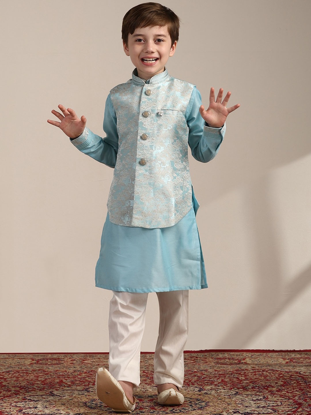 

Manyavar Boys Regular Kurta with Pyjama With Woven Design Nehru jacket, Green